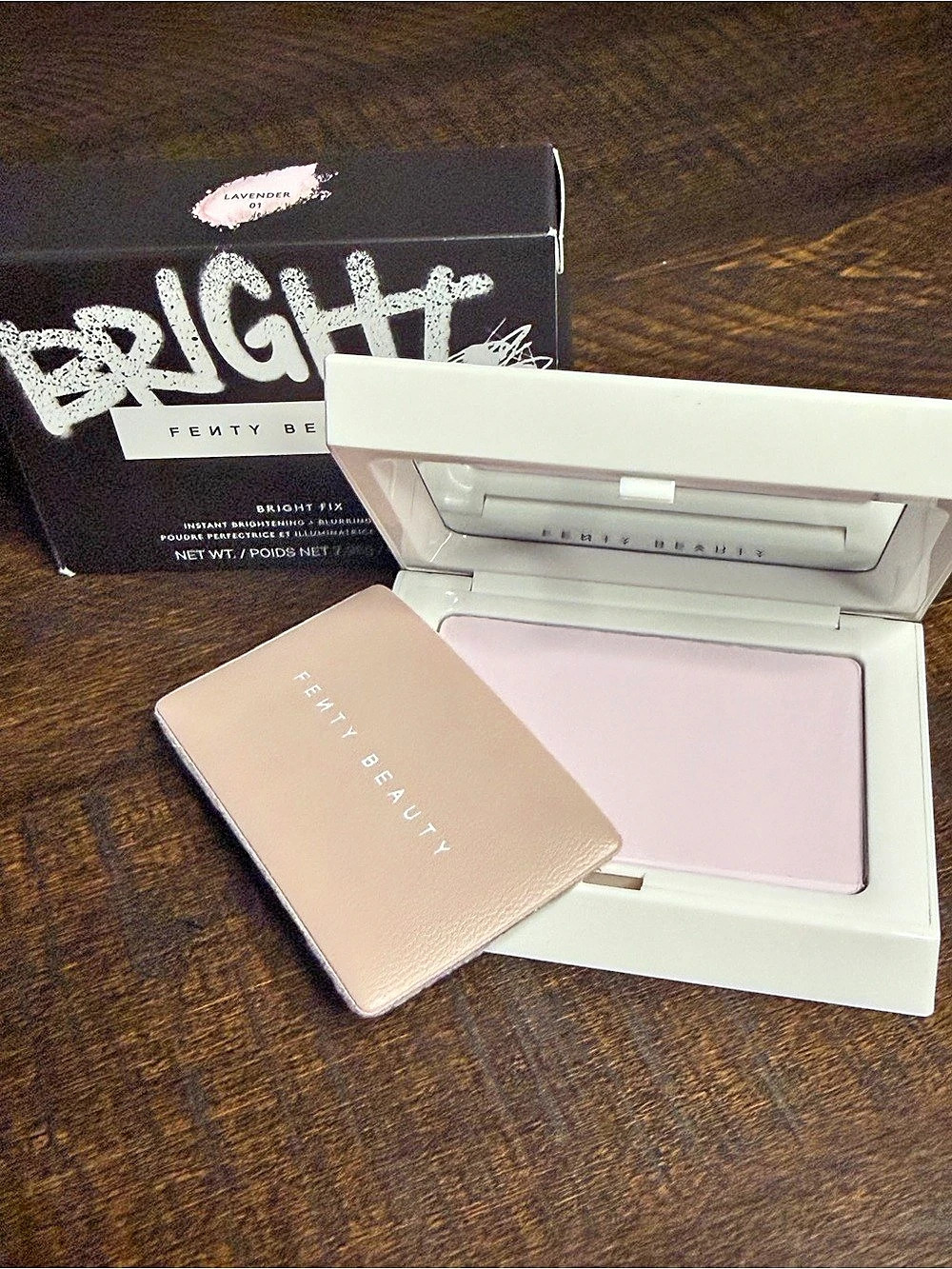 Fenty Beauty Bright Fix Instant Brightening + Blurring Powder-NWB-Full Size